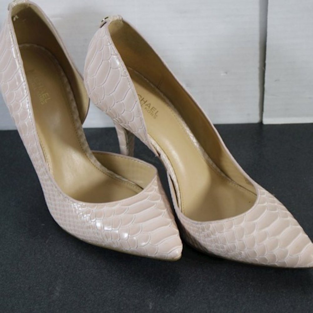 Michael Kors Women's Leather snake embossed pump